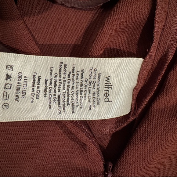 Aritzia Wilfred Ecoulement jumpsuit in a rust brown color. Size 2. - Picture 6 of 7